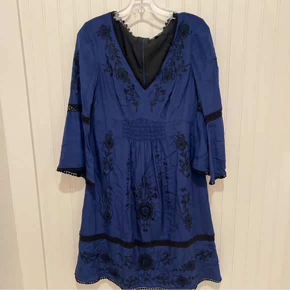 Nanette Lepore Dresses & Skirts - Nanette Lepore Royal Blue Floral Dress
